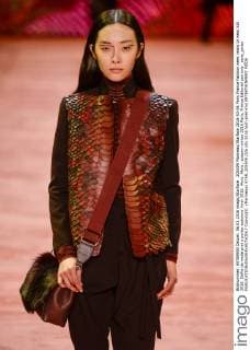 205509 Marineau Starface 2016-03-06 Paris France Fashion week ready to wear AW 2016. Defile de mode pret a porter automne hiver 2016. Akris. Akris , autumn-winter 2016 Paris, France Editorial use only _sans_perso  Copyright: xMarineaux STAR_205509_026