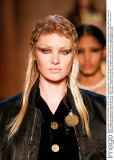 205516 Marineau Starface 2016-03-06 Paris France Fashion week ready to wear AW 2016. Defile de mode pret a porter automne hiver 2016. Givenchy. Givenchy , autumn-winter 2016 Paris, France Editorial use only _sans_perso  Copyright: xMarineaux STAR_205516_056