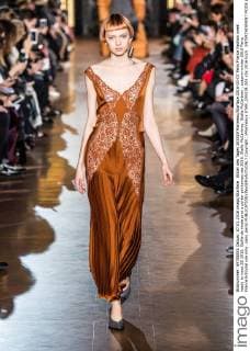 Bilder des Tages 205519 Marineau Starface 2016-03-07 Paris France Fashion week ready to wear SS 2016. Defile de mode pret a porter printemps ete 2016. Stella McCartney. Stella McCartney , autumn-winter 2016 Paris, France Editorial use only _sans_perso  Copyright: xMarineaux STAR_205519_005