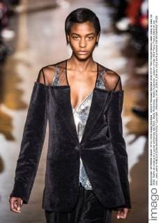 205519 Marineau Starface 2016-03-07 Paris France Fashion week ready to wear SS 2016. Defile de mode pret a porter printemps ete 2016. Stella McCartney. Stella McCartney , autumn-winter 2016 Paris, France Editorial use only _sans_perso  Copyright: xMarineaux STAR_205519_018