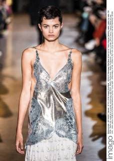 205519 Marineau Starface 2016-03-07 Paris France Fashion week ready to wear SS 2016. Defile de mode pret a porter printemps ete 2016. Stella McCartney. Stella McCartney , autumn-winter 2016 Paris, France Editorial use only _sans_perso  Copyright: xMarineaux STAR_205519_037