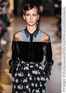 205519 Marineau Starface 2016-03-07 Paris France Fashion week ready to wear SS 2016. Defile de mode pret a porter printemps ete 2016. Stella McCartney. Stella McCartney , autumn-winter 2016 Paris, France Editorial use only _sans_perso  Copyright: xMarineaux STAR_205519_040