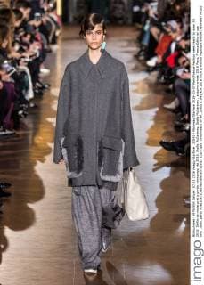 205519 Marineau Starface 2016-03-07 Paris France Fashion week ready to wear SS 2016. Defile de mode pret a porter printemps ete 2016. Stella McCartney. Stella McCartney , autumn-winter 2016 Paris, France Editorial use only _sans_perso  Copyright: xMarineaux STAR_205519_042