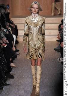. Pics filed 07 03 2016. Paris, France. Givenchy show at Paris Fashion Week-Autumn Winter 2016 .  xi-Imagesx IIM-12129-0019
