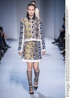 205528 Marineau Starface 2016-03-07 Paris France Fashion week ready to wear AW 2016. Defile de mode pret a porter automne hiver 2016. Giambattista Valli Editorial use only _sans_perso  Copyright: xMarineaux STAR_205528_004