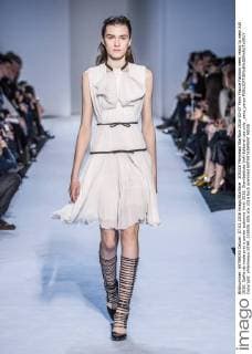 205528 Marineau Starface 2016-03-07 Paris France Fashion week ready to wear AW 2016. Defile de mode pret a porter automne hiver 2016. Giambattista Valli Editorial use only _sans_perso  Copyright: xMarineaux STAR_205528_005