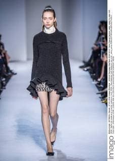 205528 Marineau Starface 2016-03-07 Paris France Fashion week ready to wear AW 2016. Defile de mode pret a porter automne hiver 2016. Giambattista Valli Editorial use only _sans_perso  Copyright: xMarineaux STAR_205528_006