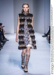 205528 Marineau Starface 2016-03-07 Paris France Fashion week ready to wear AW 2016. Defile de mode pret a porter automne hiver 2016. Giambattista Valli Editorial use only _sans_perso  Copyright: xMarineaux STAR_205528_009
