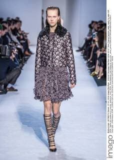 205528 Marineau Starface 2016-03-07 Paris France Fashion week ready to wear AW 2016. Defile de mode pret a porter automne hiver 2016. Giambattista Valli Editorial use only _sans_perso  Copyright: xMarineaux STAR_205528_024