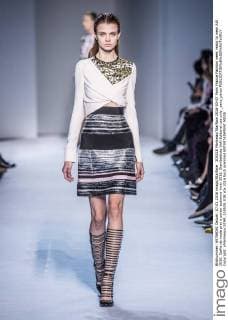 205528 Marineau Starface 2016-03-07 Paris France Fashion week ready to wear AW 2016. Defile de mode pret a porter automne hiver 2016. Giambattista Valli Editorial use only _sans_perso  Copyright: xMarineaux STAR_205528_038