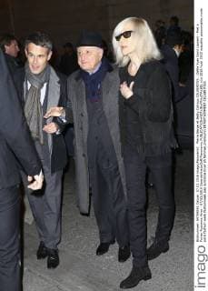 Pierre Berge et Betty Catroux CELEBRITES : Defile Yves Saint Laurent - Pret a Porter Automne Hiver - 07 03 2016 GwendolineLeGoff Panoramic 