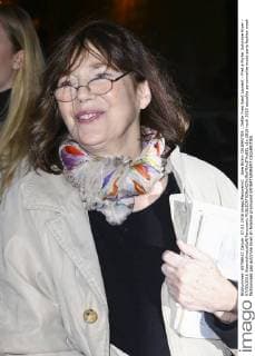 Jane Birkin CELEBRITES : Defile Yves Saint Laurent - Pret a Porter Automne Hiver - 07 03 2016 GwendolineLeGoff Panoramic 
