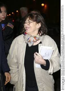 Jane Birkin CELEBRITES : Defile Yves Saint Laurent - Pret a Porter Automne Hiver - 07 03 2016 GwendolineLeGoff Panoramic 