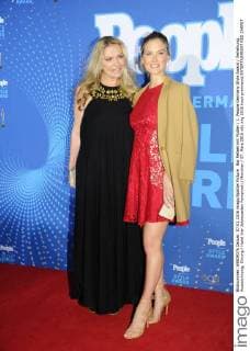 Bar Refaeli mit Mutter 1. People Germany Style Award Verleihung, Auszeichnung; Ehrung Hotel Vier Jahreszeiten Kempinski München 07. März 2016