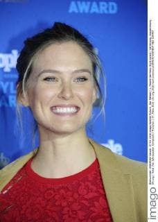 Bar Refaeli 1. People Germany Style Award Verleihung, Auszeichnung; Ehrung Hotel Vier Jahreszeiten Kempinski München 07. März 2016