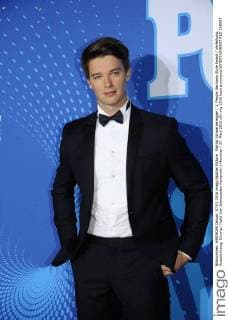 Patrick Schwarzenegger 1. People Germany Style Award Verleihung, Auszeichnung; Ehrung Hotel Vier Jahreszeiten Kempinski München 07. März 2016