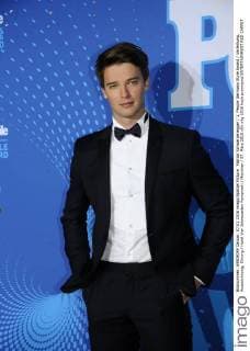 Patrick Schwarzenegger 1. People Germany Style Award Verleihung, Auszeichnung; Ehrung Hotel Vier Jahreszeiten Kempinski München 07. März 2016