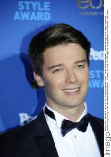 Patrick Schwarzenegger 1. People Germany Style Award Verleihung, Auszeichnung; Ehrung Hotel Vier Jahreszeiten Kempinski München 07. März 2016