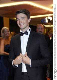 Patrick Schwarzenegger 1. People Germany Style Award Verleihung, Auszeichnung; Ehrung Hotel Vier Jahreszeiten Kempinski München 07. März 2016