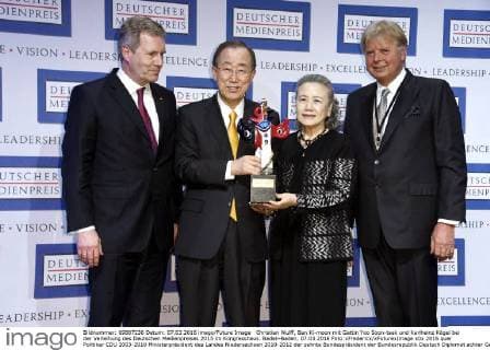 Christian Wulff, Ban Ki-moon mit Gattin Yoo Soon-taek und Karlheinz Kögel bei der Verleihung des Deutschen Medienpreises 2015 im Kongresshaus. Baden-Baden, 07.03.2016 Foto:xFredericx xFuturexImage