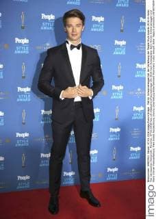 Patrick Schwarzenegger bei der Verleihung der People Style Awards 2016 im Hotel Vier Jahreszeiten Kempinski. München, 07.03.2016 Foto:xS.xGabschx xFuturexImage
