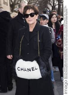 Kris Jenner CELEBRITIES : Ankunft zur Chanel Modenschau - Paris - 08 03 2016 JBAutissier Panoramic 
