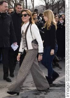 Prinzessin Caroline von Monaco und Prinzessin Alexandra von Hannover CELEBRITIES : Ankunft zur Chanel Modenschau - Paris - 08 03 2016 JBAutissier Panoramic 