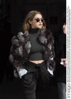 Gigi Hadid CELEBRITIES : Ankunft zur Chanel Modenschau - Paris - 08 03 2016 JBAutissier Panoramic 