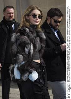 Gigi Hadid CELEBRITIES : Ankunft zur Chanel Modenschau - Paris - 08 03 2016 JBAutissier Panoramic 