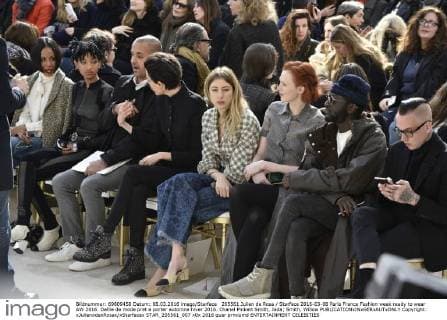 205561 Julien de Rosa Starface 2016-03-08 Paris France Fashion week ready to wear AW 2016. Defile de mode pret a porter automne hiver 2016. Chanel Pinkett Smith, Jada; Smith, Willow  Copyright: xJulienxdexRosax xStarfacex STAR_205561_007