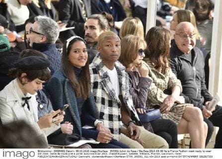 205561 Julien de Rosa Starface 2016-03-08 Paris France Fashion week ready to wear AW 2016. Defile de mode pret a porter automne hiver 2016. Chanel Huppert, Isabelle; Williams, Pharrell; Lasichanh, Helen  Copyright: xJulienxdexRosax xStarfacex STAR_205561_011