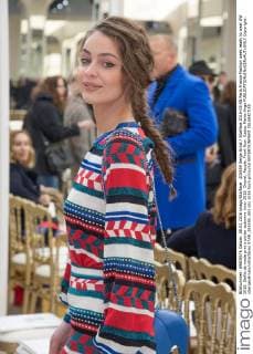 205559 Serge Arnal Starface 2016-03-08 Paris France Fashion week ready to wear AW 2016. Defile de mode pret a porter automne hiver 2016. Chanel. People. Front Row. Casta, Marie-Ange  Copyright: xSergexArnalx xStarfacex STAR_205559_003