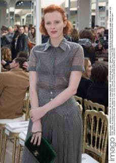 205559 Serge Arnal Starface 2016-03-08 Paris France Fashion week ready to wear AW 2016. Defile de mode pret a porter automne hiver 2016. Chanel. People. Front Row. Elson, Karen  Copyright: xSergexArnalx xStarfacex STAR_205559_017