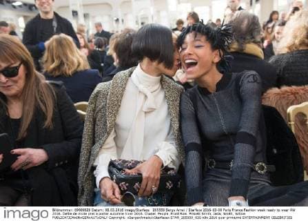 205559 Serge Arnal Starface 2016-03-08 Paris France Fashion week ready to wear AW 2016. Defile de mode pret a porter automne hiver 2016. Chanel. People. Front Row. Pinkett Smith, Jada; Smith, Willow  Copyright: xSergexArnalx xStarfacex STAR_205559_030