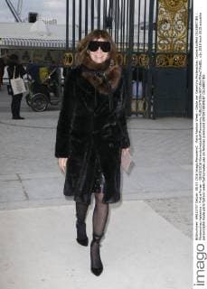 Paris Fashion Week - Gäste der Valentino Modenschau Carine Roitfeld CELEBRITIES : Modenschau Valentino - Pret a Porter - 08 03 2016 GwendolineLeGoff Panoramic 