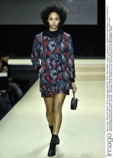 Paris Fashion Week - agnes b. Modenschau 205568 Marineau Starface 2016-03-08 Paris France Fashion week ready to wear AW 2016. Defile de mode pret a porter automne hiver 2016. Agnes b. Editorial use only _sans_perso  Copyright: xMarineaux STAR_205568_012
