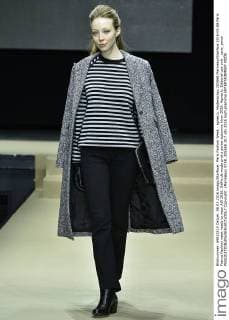 Paris Fashion Week - agnes b. Modenschau 205568 Marineau Starface 2016-03-08 Paris France Fashion week ready to wear AW 2016. Defile de mode pret a porter automne hiver 2016. Agnes b. Editorial use only _sans_perso  Copyright: xMarineaux STAR_205568_017