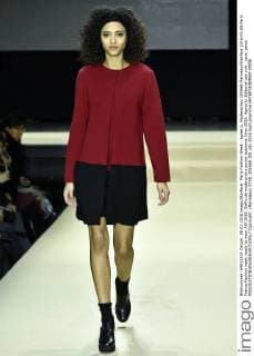 Paris Fashion Week - agnes b. Modenschau 205568 Marineau Starface 2016-03-08 Paris France Fashion week ready to wear AW 2016. Defile de mode pret a porter automne hiver 2016. Agnes b. Editorial use only _sans_perso  Copyright: xMarineaux STAR_205568_031