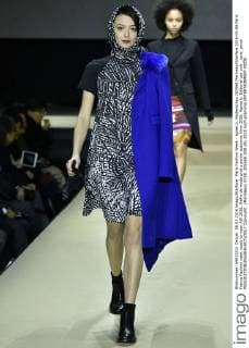 Paris Fashion Week - agnes b. Modenschau 205568 Marineau Starface 2016-03-08 Paris France Fashion week ready to wear AW 2016. Defile de mode pret a porter automne hiver 2016. Agnes b. Editorial use only _sans_perso  Copyright: xMarineaux STAR_205568_038