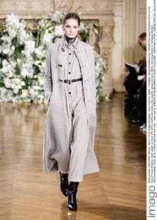 Paris Fashion Week - Vanessa Seward Modenschau 205569 Marineau Starface 2016-03-08 Paris France Fashion week ready to wear AW 2016. Defile de mode pret a porter automne hiver 2016. Vanessa Seward. Vanessa Seward , autumn-winter 2016 Paris, France Editorial use only _sans_perso  Copyright: xMarineaux STAR_205569_003