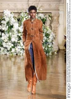 Paris Fashion Week - Vanessa Seward Modenschau 205569 Marineau Starface 2016-03-08 Paris France Fashion week ready to wear AW 2016. Defile de mode pret a porter automne hiver 2016. Vanessa Seward. Vanessa Seward , autumn-winter 2016 Paris, France Editorial use only _sans_perso  Copyright: xMarineaux STAR_205569_004