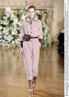 Paris Fashion Week - Vanessa Seward Modenschau 205569 Marineau Starface 2016-03-08 Paris France Fashion week ready to wear AW 2016. Defile de mode pret a porter automne hiver 2016. Vanessa Seward. Vanessa Seward , autumn-winter 2016 Paris, France Editorial use only _sans_perso  Copyright: xMarineaux STAR_205569_010