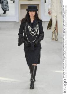 Paris Fashion Week - Chanel Modenschau 205567 Marineau Starface 2016-03-08 Paris France Fashion week ready to wear AW 2016. Defile de mode pret a porter automne hiver 2016. Chanel. Chanel , autumn-winter 2016 Paris, France _sans_perso  Copyright: xMarineaux STAR_205567_062