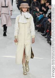 Paris Fashion Week - Chanel Modenschau 205567 Marineau Starface 2016-03-08 Paris France Fashion week ready to wear AW 2016. Defile de mode pret a porter automne hiver 2016. Chanel. Chanel , autumn-winter 2016 Paris, France _sans_perso  Copyright: xMarineaux STAR_205567_065