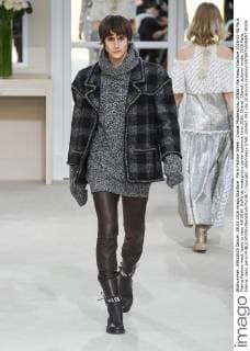 Paris Fashion Week - Chanel Modenschau 205567 Marineau Starface 2016-03-08 Paris France Fashion week ready to wear AW 2016. Defile de mode pret a porter automne hiver 2016. Chanel. Chanel , autumn-winter 2016 Paris, France _sans_perso  Copyright: xMarineaux STAR_205567_092