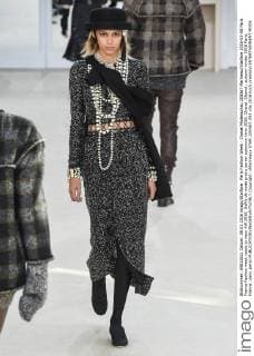 Paris Fashion Week - Chanel Modenschau 205567 Marineau Starface 2016-03-08 Paris France Fashion week ready to wear AW 2016. Defile de mode pret a porter automne hiver 2016. Chanel. Chanel , autumn-winter 2016 Paris, France _sans_perso  Copyright: xMarineaux STAR_205567_093