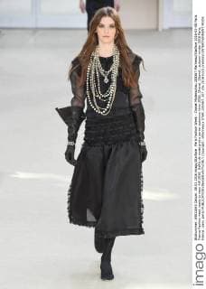 Paris Fashion Week - Chanel Modenschau 205567 Marineau Starface 2016-03-08 Paris France Fashion week ready to wear AW 2016. Defile de mode pret a porter automne hiver 2016. Chanel. Chanel , autumn-winter 2016 Paris, France _sans_perso  Copyright: xMarineaux STAR_205567_107
