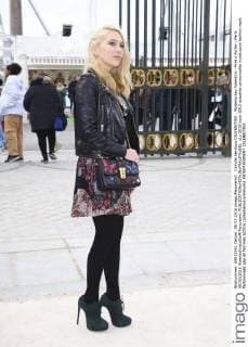 Camille Seydoux CELEBRITIES : Modenschau Valentino - Pret a Porter - Paris 08 03 2016 GwendolineLeGoff Panoramic 