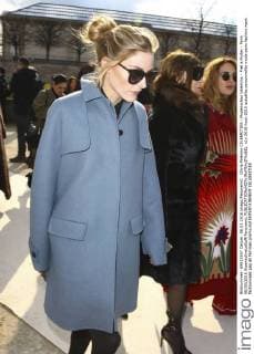 Olivia Palermo CELEBRITIES : Modenschau Valentino - Pret a Porter - Paris 08 03 2016 GwendolineLeGoff Panoramic 
