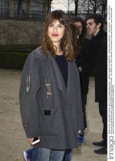 Jeanne Damas CELEBRITIES : Modenschau Valentino - Pret a Porter - Paris 08 03 2016 GwendolineLeGoff Panoramic 
